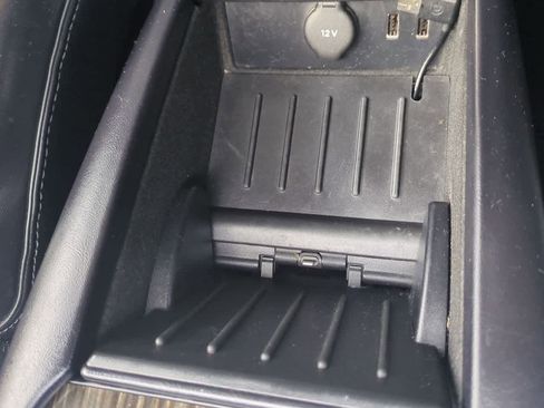 Used 2016 Tesla Model X 90D image 32