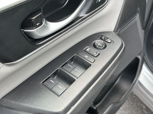 Used 2021 Honda CR-V EX-L image 12