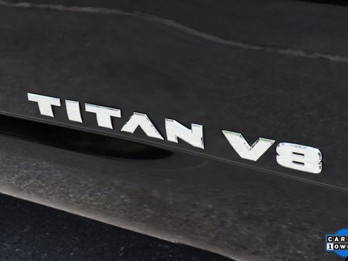 Used 2020 Nissan Titan SV w/ SV Convenience Package image 47