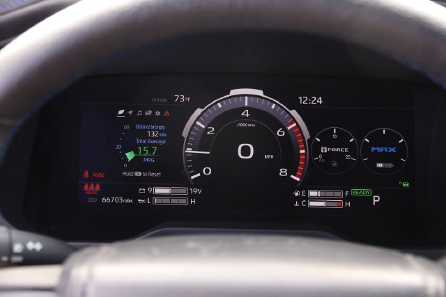 Used 2023 Toyota Tundra Platinum w/ Advanced Package AWD/4WD image 14