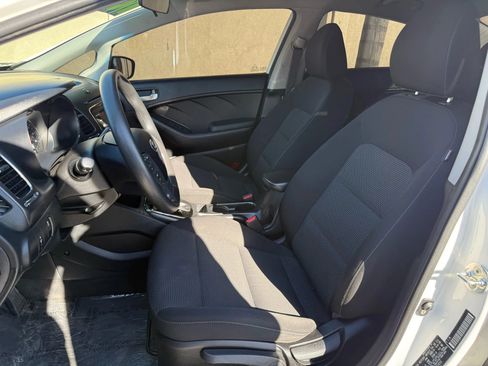 Used 2018 Kia Forte LX FWD image 18