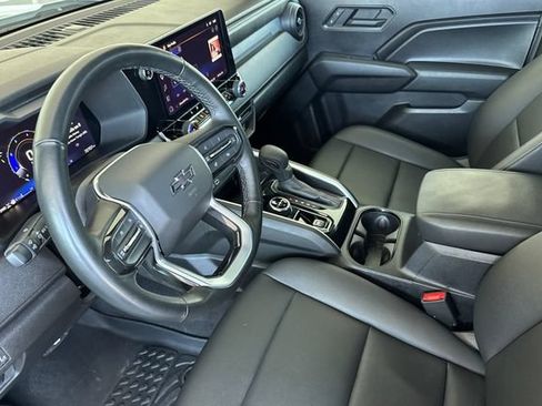 Used 2025 Chevrolet Colorado Trail Boss AWD/4WD image 10