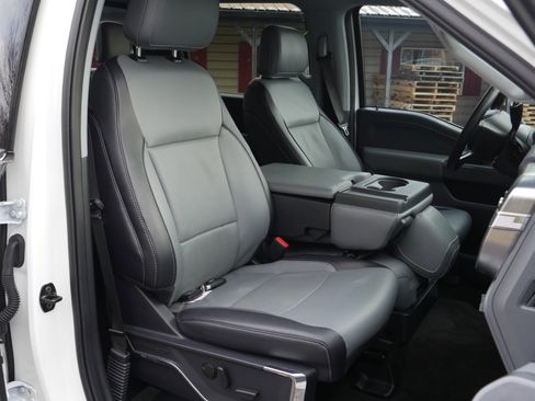 Certified 2022 Ford F150 Lariat w/ Trailer Tow Package image 28