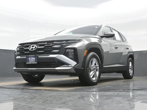 Certified 2026 Hyundai Tucson SE image 25