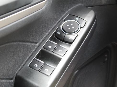 Used 2022 Ford Escape SE w/ Convenience Package FWD image 21