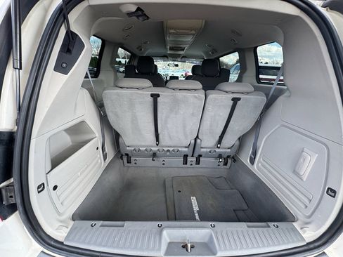 Used 2008 Dodge Grand Caravan SXT image 31