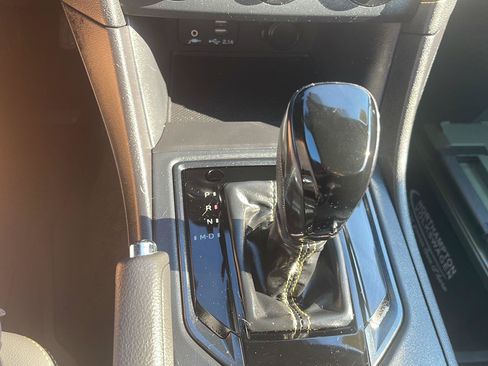 Used 2023 Subaru Crosstrek 2.5i Sport AWD/4WD image 30