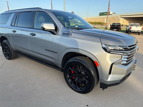 Certified 2024 Chevrolet Suburban High Country w/ Advanced Technology Package image 1