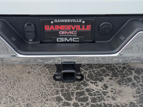 New 2026 GMC Sierra 2500 SLE image 11