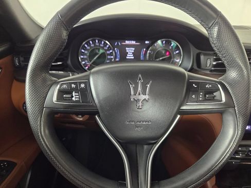 Used 2023 Maserati Quattroporte GT RWD image 16