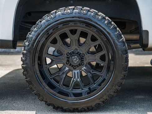 Used 2021 Chevrolet Silverado 1500 Custom w/ Custom Max Trailering Package AWD/4WD image 26