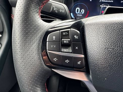 Used 2025 Ford Explorer ST-Line AWD/4WD image 15