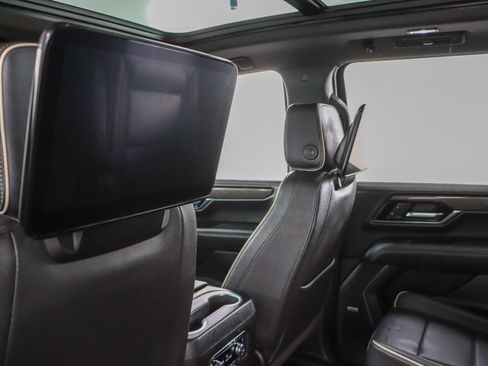 Used 2025 GMC Yukon XL Elevation w/ Elevation Premium Package image 25