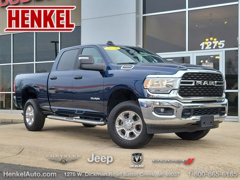 Used 2024 RAM 2500 Big Horn w/ Bed Utility Group image 1