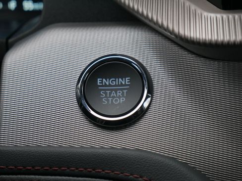 New 2026 Ford Explorer Active w/ Active Comfort Package image 8