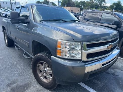 Used 2011 Chevrolet Silverado 1500 LS RWD image 3