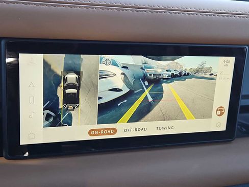 Used 2023 Land Rover Defender 90 X-Dynamic SE image 30