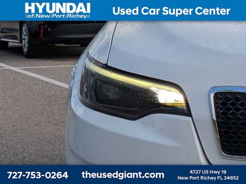 Used 2021 Jeep Cherokee Latitude image 9