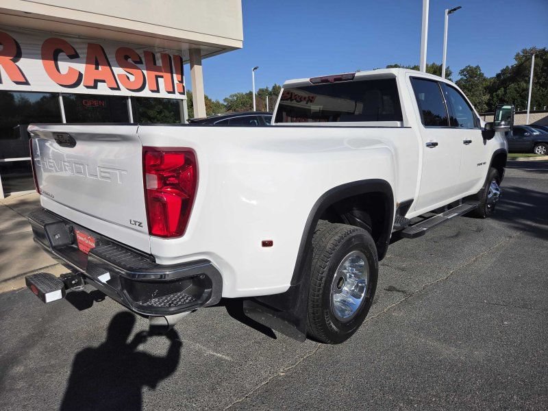 Used 2022 Chevrolet Silverado 3500 LTZ w/ Gooseneck/5TH Wheel Package RWD image 4