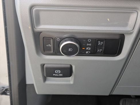 Used 2023 Ford F150 XLT RWD image 16