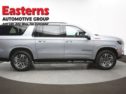 Used 2025 Chevrolet Suburban Z71 image 47