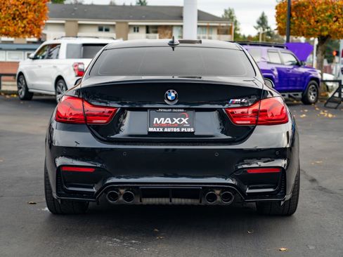 Used 2018 BMW M4 Coupe image 9