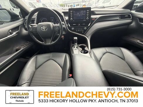 Used 2021 Toyota Camry SE FWD image 19