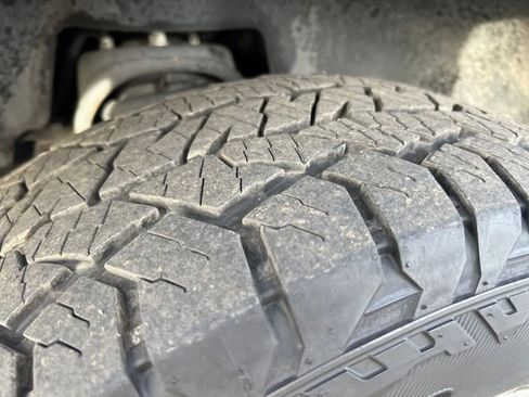 Used 2009 GMC Sierra 1500 SLE image 29