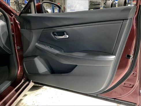 Used 2025 Nissan Sentra SV image 23