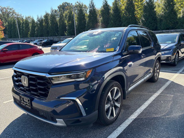 Certified 2024 Honda Pilot Touring image 2