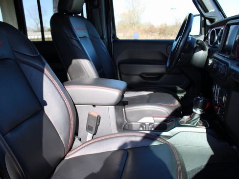 Used 2020 Jeep Wrangler Unlimited Rubicon w/ Uconnect 4C Nav & Sound Group image 23