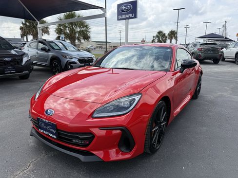 Used 2025 Subaru BRZ tS image 2