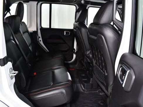 Used 2019 Jeep Wrangler Unlimited Rubicon image 19