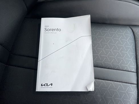 Certified 2022 Kia Sorento SX image 27