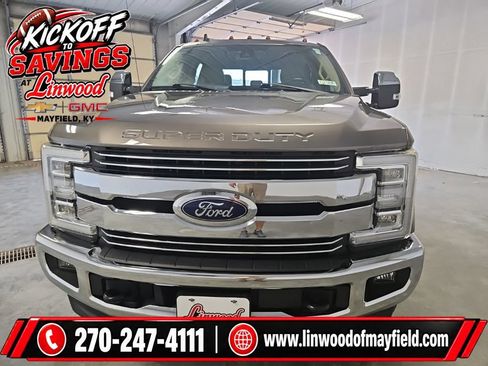 Used 2019 Ford F250 Lariat w/ Lariat Ultimate Package AWD/4WD image 3