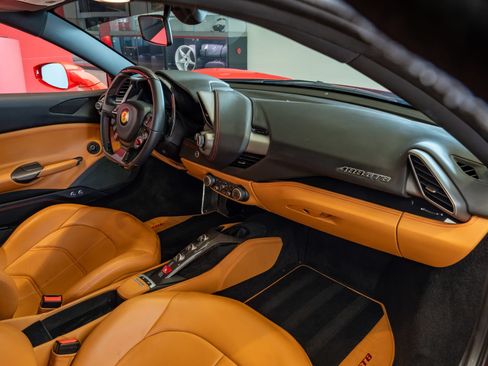 Certified 2017 Ferrari 488 GTB RWD image 17