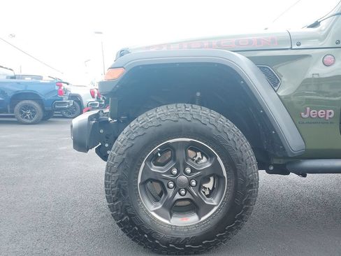 Used 2023 Jeep Gladiator Rubicon w/ Trailer Tow Package AWD/4WD image 16