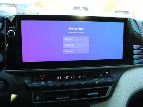 Used 2025 Toyota Camry XLE image 20