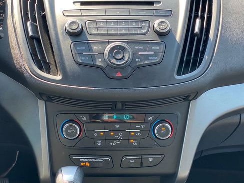 Used 2017 Ford Escape SE AWD/4WD image 23