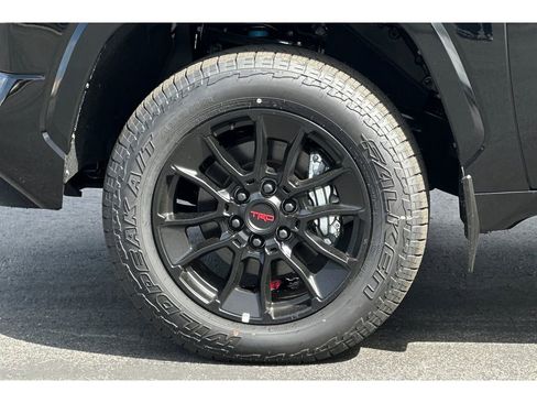 New 2025 Toyota Tundra Limited image 32