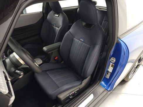 Used 2025 MINI Cooper S image 12