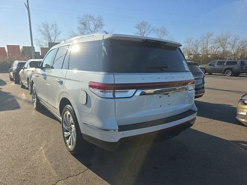 Used 2024 Lincoln Navigator Reserve image 5