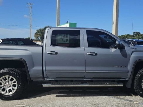Used 2015 GMC Sierra 1500 SLE w/ SLE Value Package AWD/4WD image 7