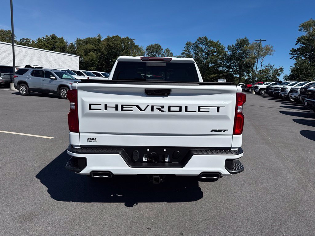 Used 2024 Chevrolet Silverado 1500 RST w/ Redline Edition AWD/4WD image 6