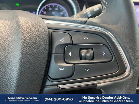 Used 2022 Buick Encore GX Essence w/ Experience Buick Package FWD image 27