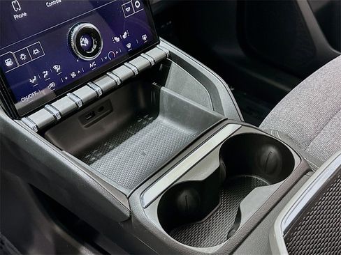 Used 2025 GMC Terrain Elevation image 17