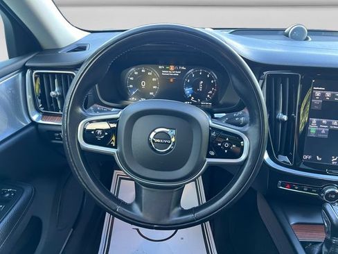 Used 2020 Volvo V60 T5 Cross Country AWD/4WD image 13