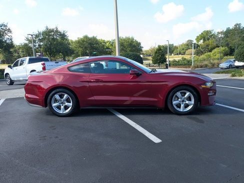 Used 2018 Ford Mustang Coupe image 4