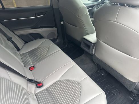 Used 2021 Toyota Camry SE w/ Cold Weather Package AWD/4WD image 22