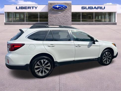 Used 2016 Subaru Outback 2.5i Limited AWD/4WD image 20